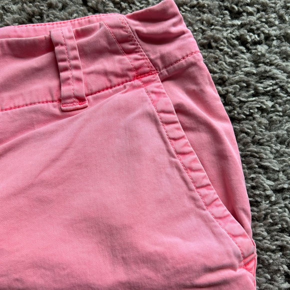 Vineyard Vines 3 1/2 inch Shorts, Size 2 - Picture 5 of 6